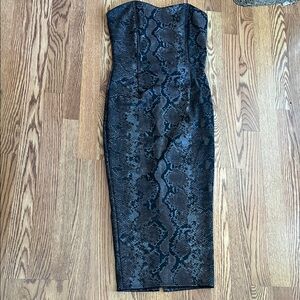 NWT Steph’s Designs Elegant Snake Print Strapless Dress